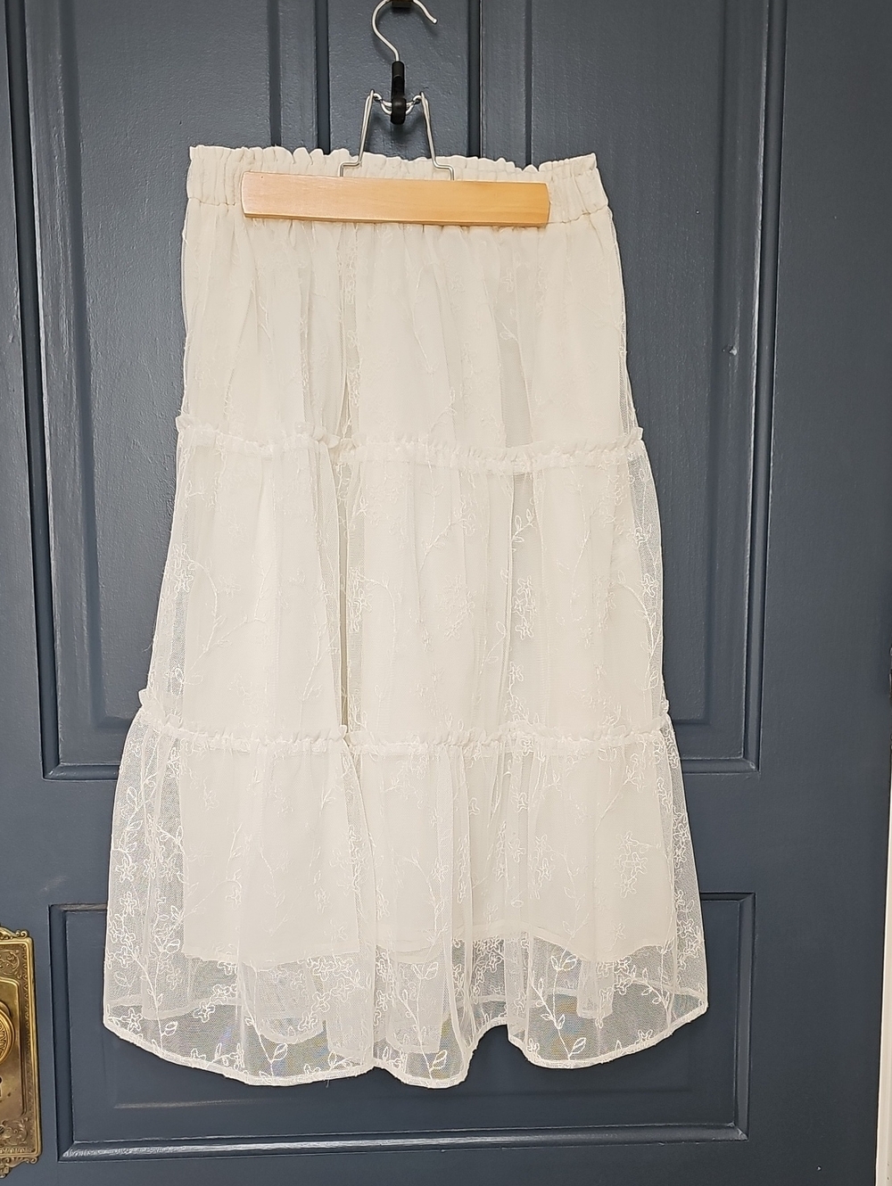 Zara Kids White Tiered Lace Midi Skirt
